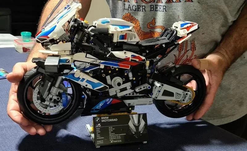 BMW M 1000 RR  (1920 TEILE)