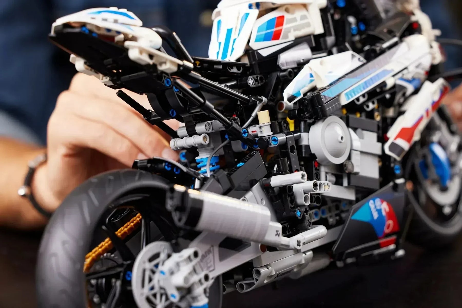 BMW M 1000 RR  (1920 TEILE)